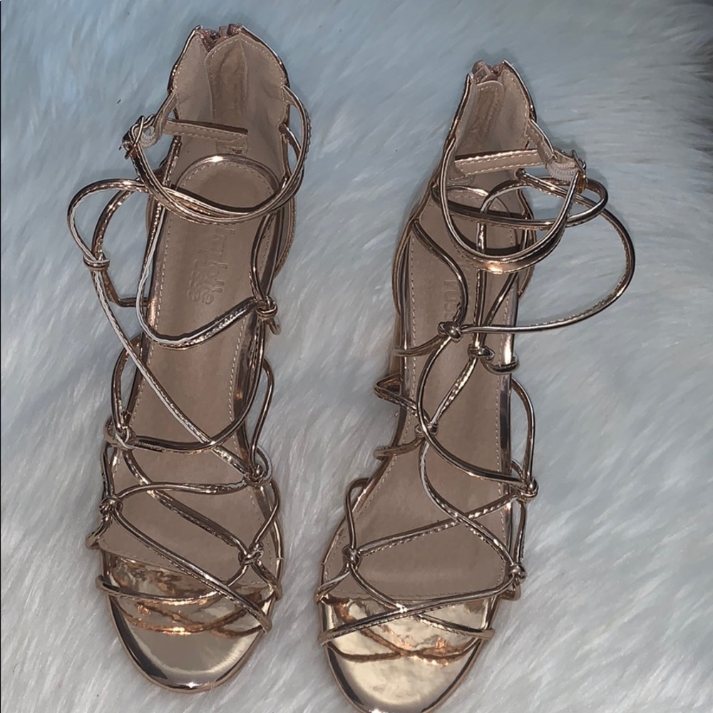 High Heels - Picture 2 of 3